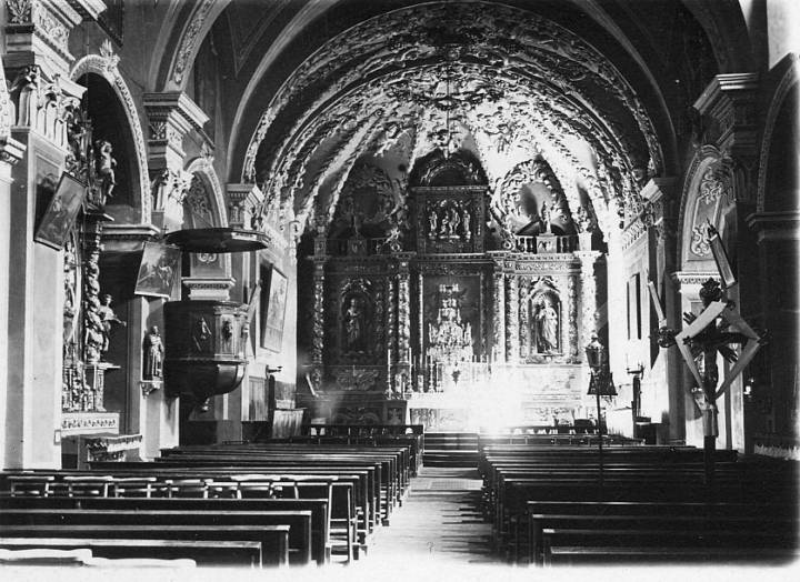 Interieur de l eglise 